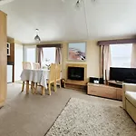 Caravan In The Cotswolds