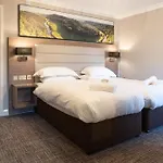 Riverside Hotel