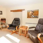 The Snug At Arlington Mill