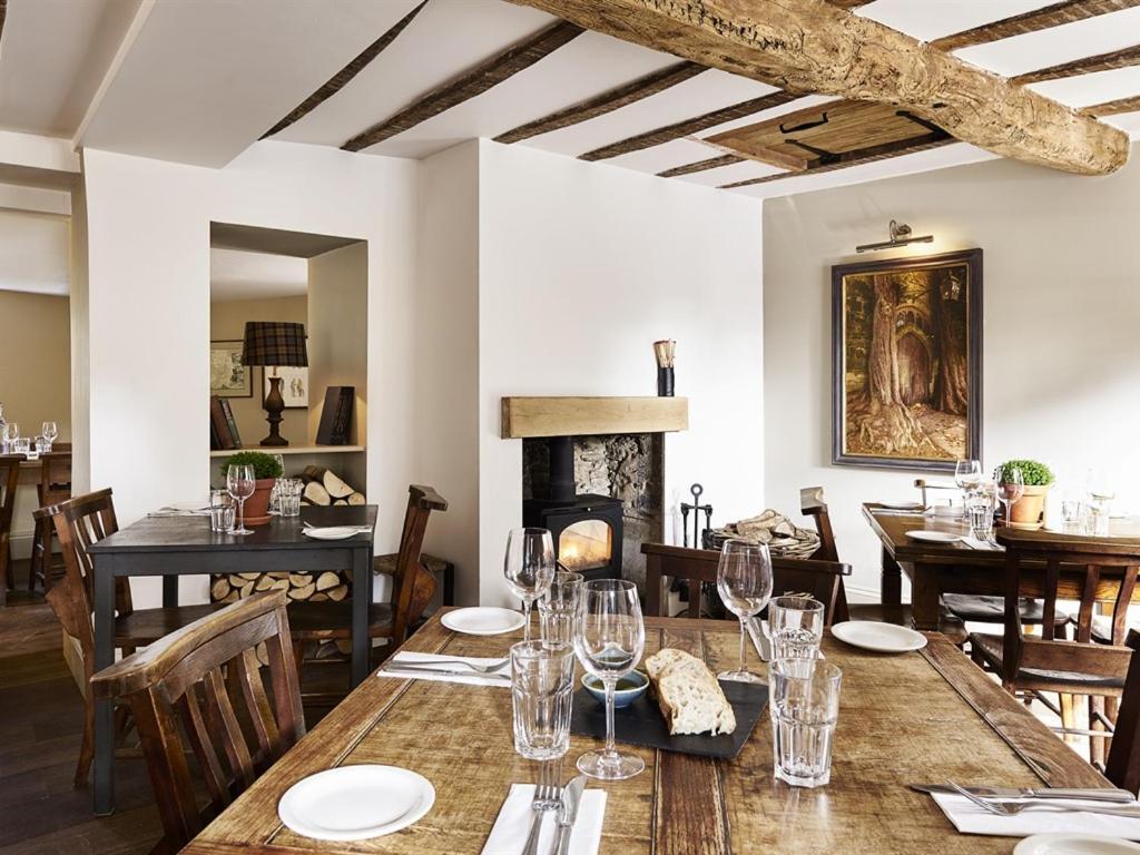 The Masons Arms 3*