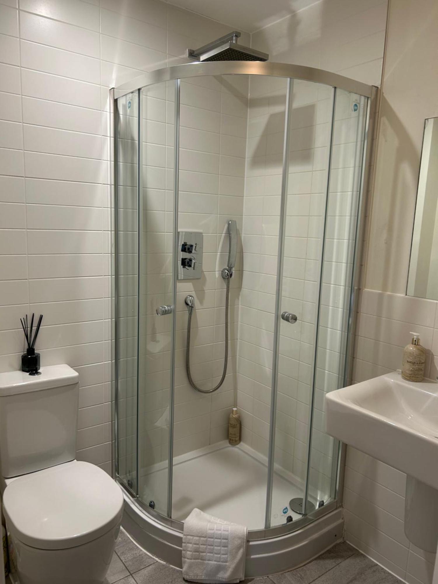 Willow Warbler - Hm112 - Lower Mill Estate Penthouse With Access Apartment *