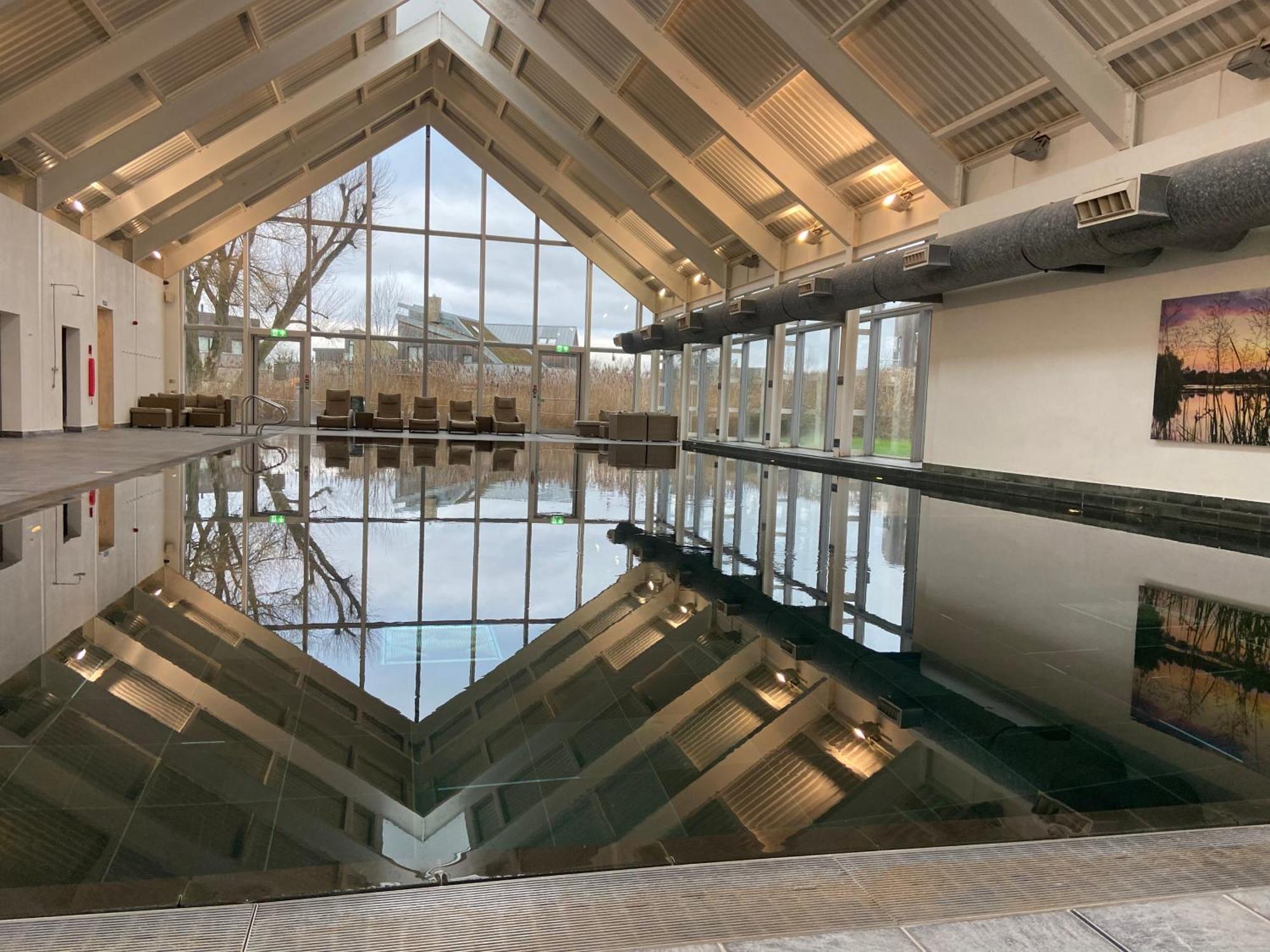Willow Warbler - Hm112 - Lower Mill Estate Penthouse With Access *
