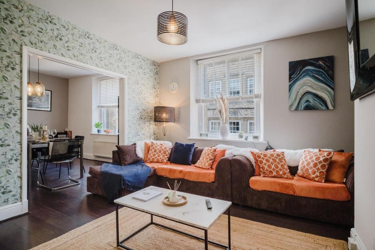 Apartment Licatas Cirencester, Cotswolds, Sleeps 6, 3 Bedrooms