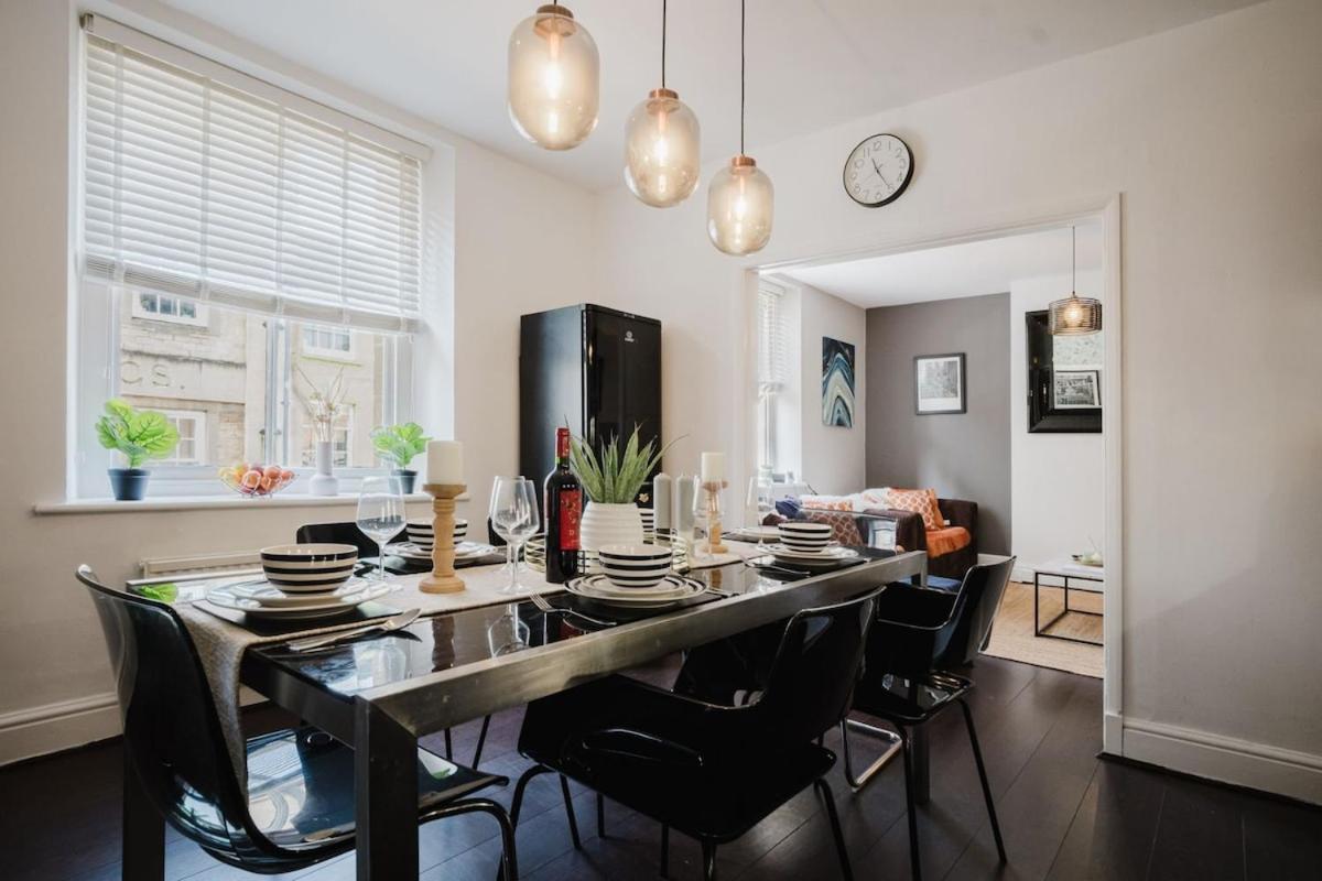 Apartment Licatas Cirencester, Cotswolds, Sleeps 6, 3 Bedrooms Cirencester