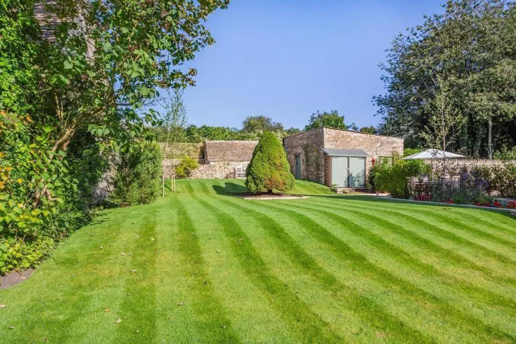 Luxury, Cosy Opposite In The Beautiful Cotswolds Village *
