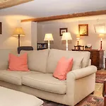 Manor Cottage
