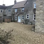 Field End House Strawberry Lane Meysey Hampton