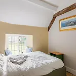 Furzen Farmhouse - Quiet Alternative To A Hotel