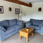 Stable Cottage, Old Mill Farm, Cotswold Water Park