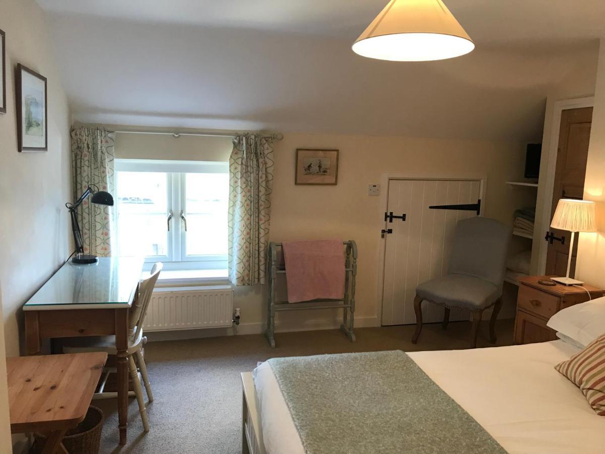 The Long House Bed & Breakfast Cirencester