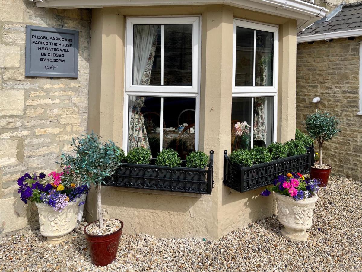 Apsley Guest House. 2*