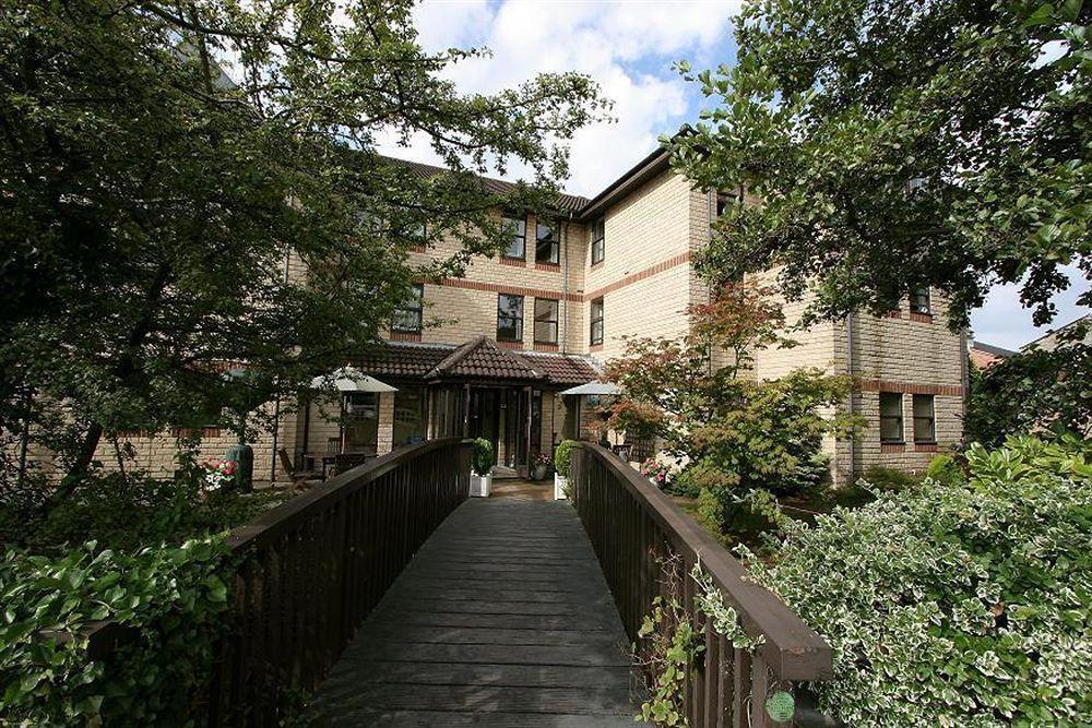 Riverside Hotel 3*