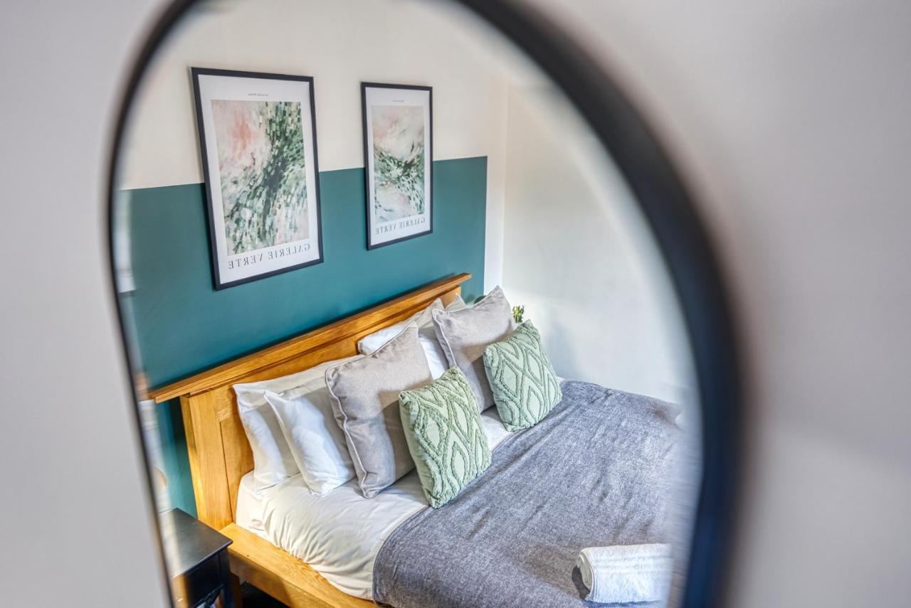 Brewery Loft - 3 Bedroom Bright Spacious In The Centre Of Town, Wifi, Netflix Apartment *