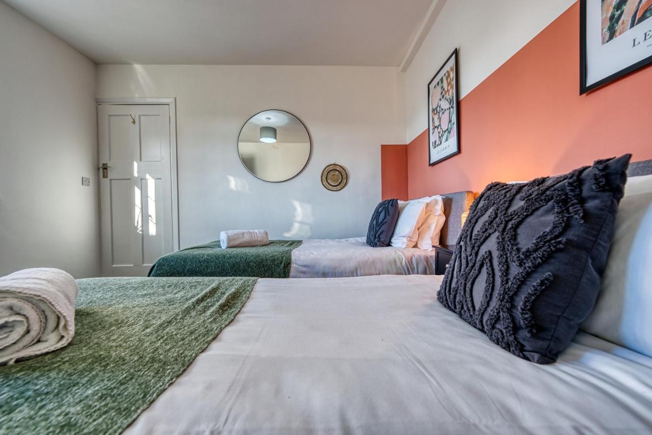 Brewery Loft - 3 Bedroom Bright Spacious In The Centre Of Town, Wifi, Netflix Apartment
