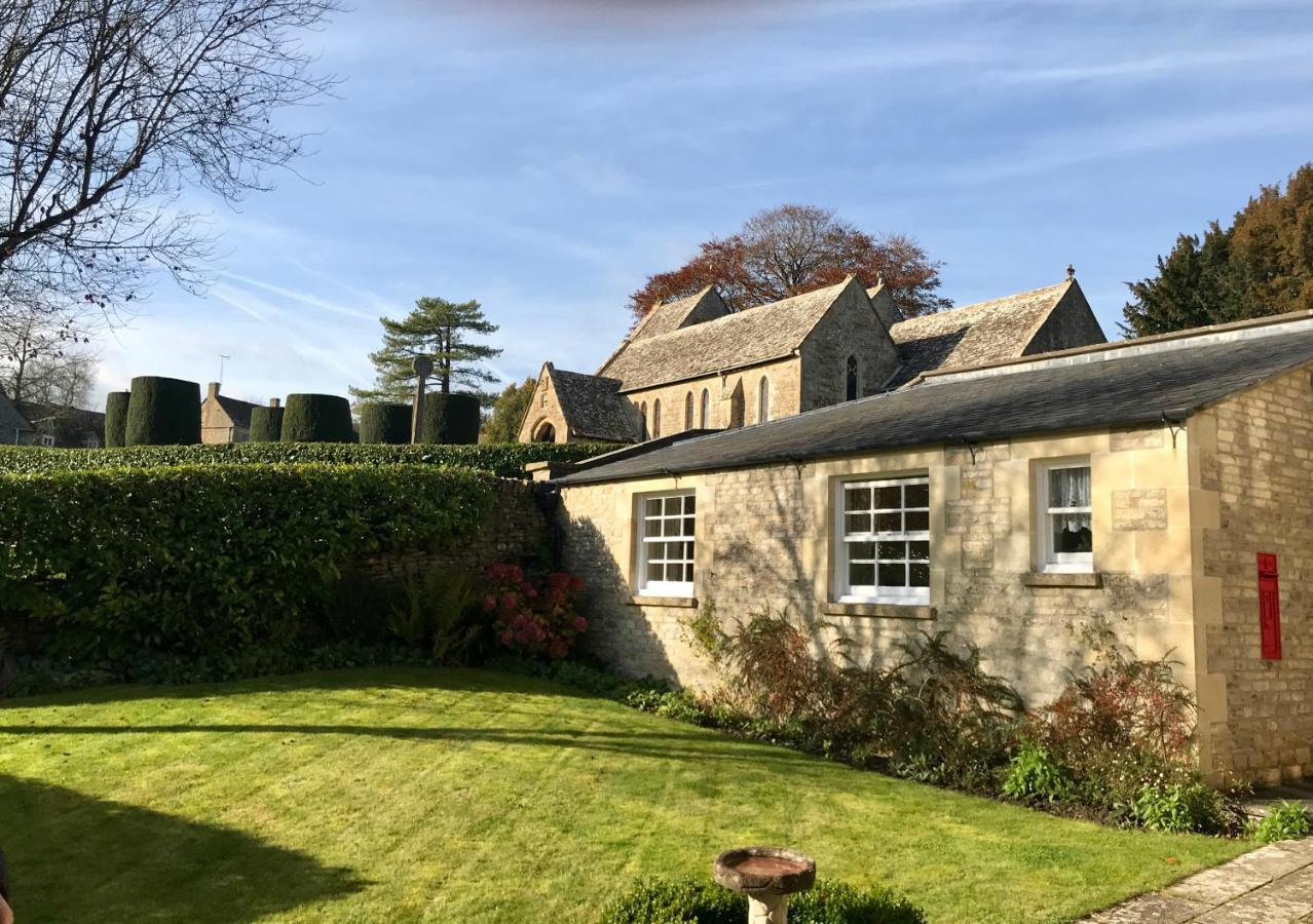 The Old Post Office In A Beautiful Cotswold Village Cirencester