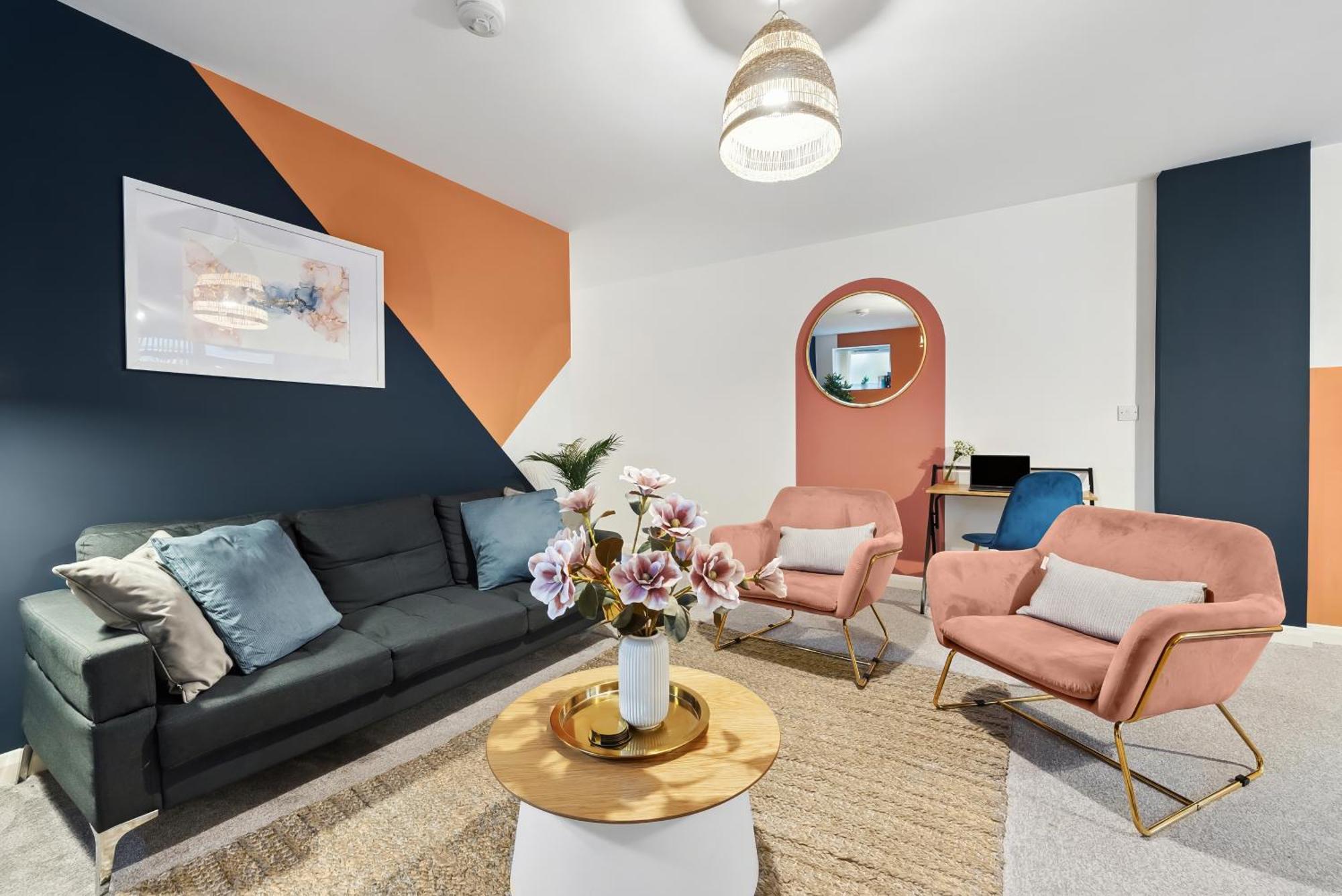 Corinium - Town Centre Apartment