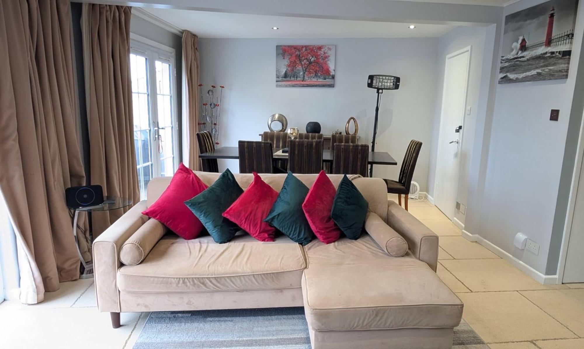 Holiday home Charming House Nature Retreat In Cotswold Water Park, South Cerney Near
