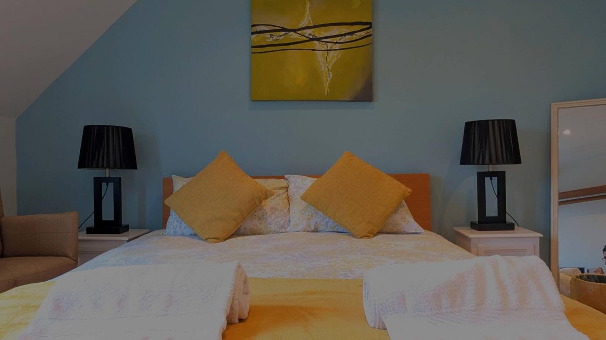 Charming House Nature Retreat In Cotswold Water Park, South Cerney Near Holiday home Cirencester