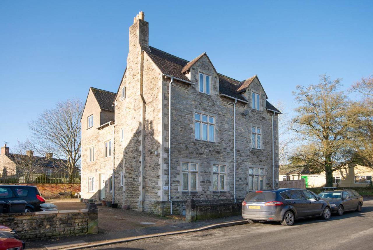Bridge House By Treetop Cirencester